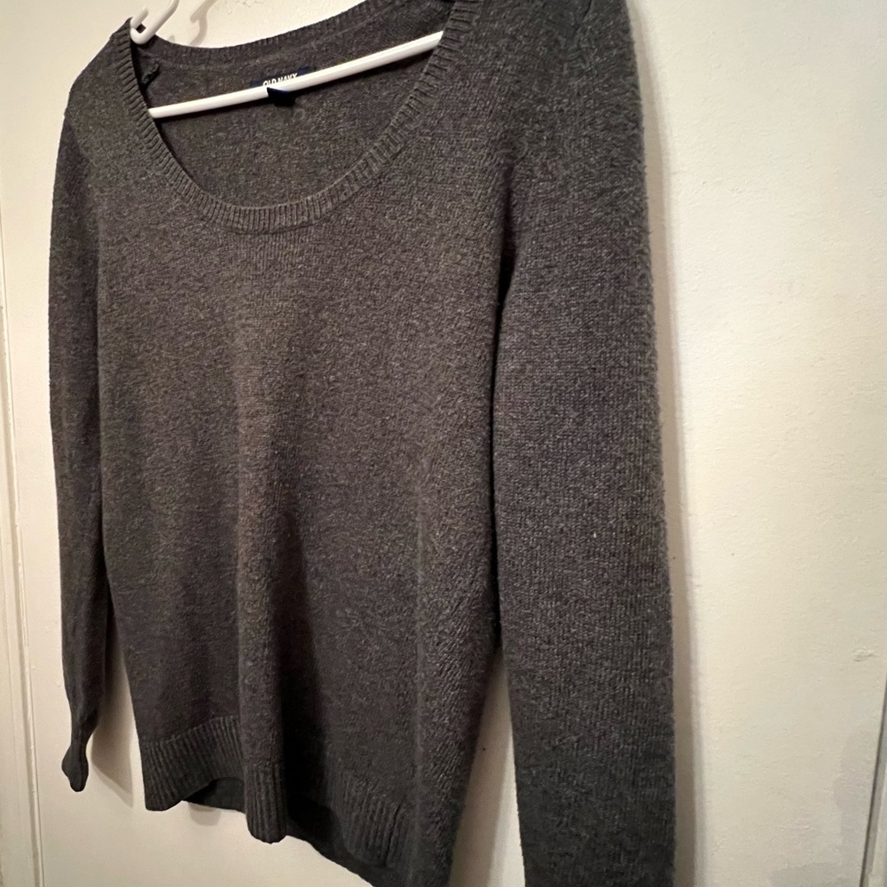 Medium Old Navy Grey Scoop Neck Sweater